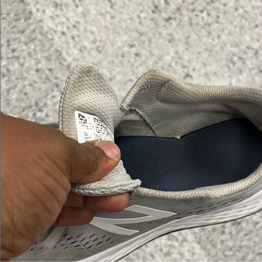 Well Worn  Dingy New Balance Light Gray Running Shoes - Picture 2 of 2